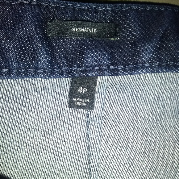 Talbots Signature Stretch Denim Capri Pants EUC! - Picture 3 of 7